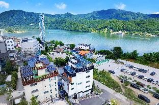 Gapyuong Sae-Nae-Dong Spa Pension Bed and Breakfast in Gyeonggi-do