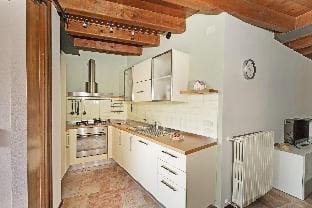 Garofano P1/9 by Wonderful Italy Apartment in Desenzano del Garda