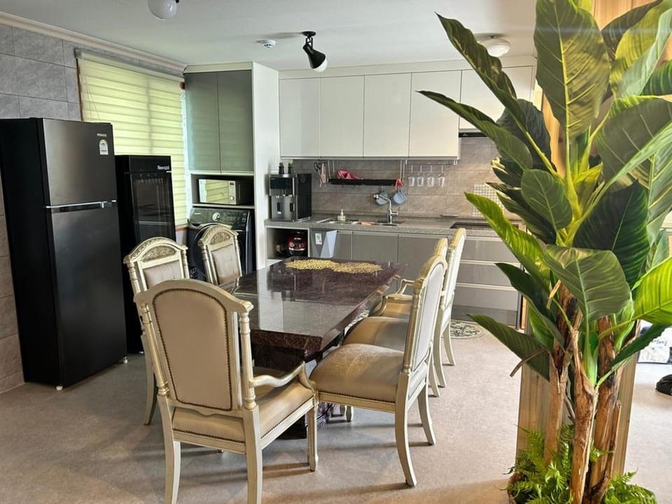 Yeosu Sonamu Pension Bed and Breakfast in South Korea