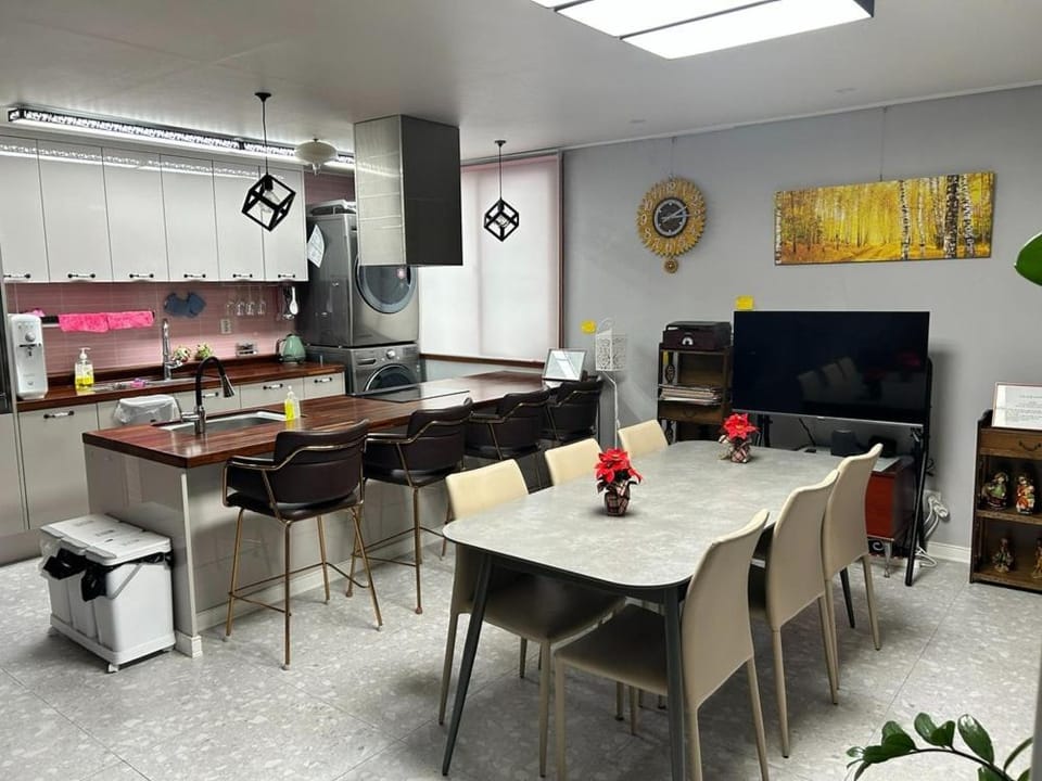 Yeosu Sonamu Pension Bed and Breakfast in South Korea