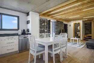 Mountain Retreat by Homie Apartment in Madeira District