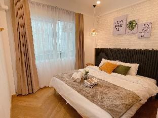Entire floor,Decorated cozy home,near Grand Palace Vacation rental in Bangkok
