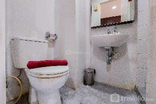 Warm Studio (No Kitchen) at Kubikahomy By Travelio Apartment in West Java