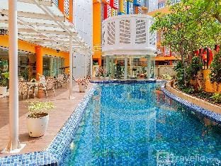 Warm Studio (No Kitchen) at Kubikahomy By Travelio Apartment in West Java