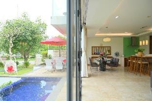 Modern 3 bedroom villa with private pool at DaNang Villa in Hoa Hai