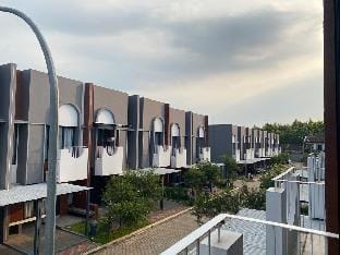 2BR HappyStay at Freja BSD @lalerooms close to ICE Vacation rental in West Java
