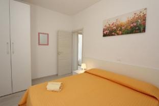 Gorgeous Villa close to the sea - By Beahost Rentals Apartment in Bibione