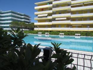 Apartment in a Residence with 12 swimming pools - sports - childrens play area Vacation rental in Bibione