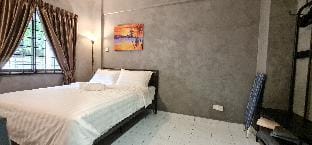Deluxe Ocean View 1-10Pax, POOL, STEAMBOAT, BBQ Apartment in Port Dickson