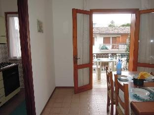 Villa with private garden and own barbeque no070 - By Beahost Rentals Apartment in Bibione