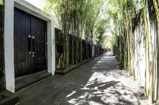 Vila Emas 2Bed Private Pool Villa Central Seminyak Villa in Kuta