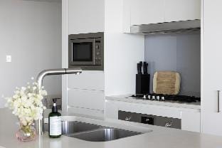 Lv80 River View Humble Abode + Free Parking Onsite Apartment in Kangaroo Point