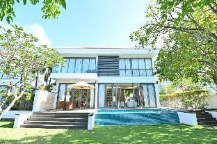 OV, Nice 4 Bedrooms Villas with Private Pool Villa in Hoa Hai