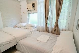 A2J Executive 1BR Suite Near Venice Mall BGC Apartment in Makati