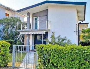 Apartment In Villa With Private Garden - by Beahost Rentals Villa in Bibione