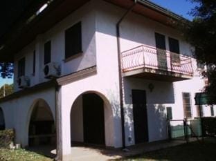 Beautiful Two-Bedroom Villa in Bibione - By Beahost Rentals Apartment in Bibione