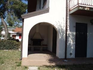 Beautiful Two-Bedroom Villa in Bibione - By Beahost Rentals Apartment in Bibione