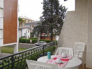 Villa with garden a short walk from the beach of Bibione - By Beahost Rentals Apartment in Bibione