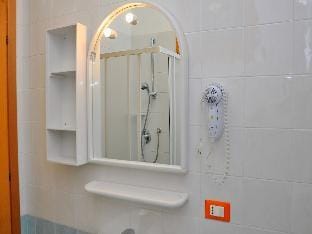 Apartment with terrace for 4 people near the beach - By Beahost. Rentals Apartment in Friuli-Venezia Giulia