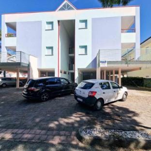 Modern flat for 6 people 300 meters from the beach - By Beahost Rentals Apartment in Bibione