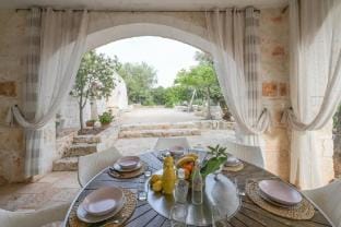 Trullo Agapanthus Apartment in Province of Taranto