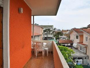 Beautiful two-roomed flat with balcony in Bibione - By Beahost Rentals Apartment in Bibione