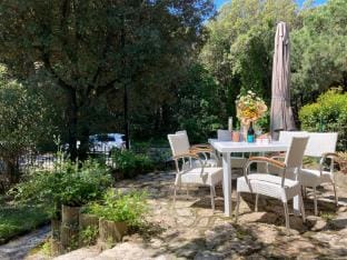 Beautiful villa with large garden near the Beach by Beahost Rentals Villa in Rosolina Mare