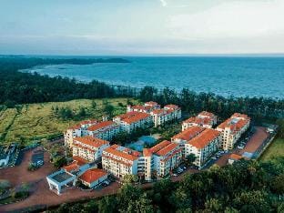 Desaru Beach Family Suite VIP 5GWifi NetFlix D0308 Vacation rental in Johor