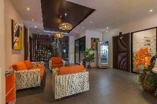 The Oh-so-sexy Triple Penthouse - Rare 3.5br 188m2 Apartment in Patong