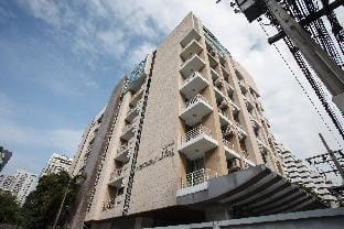 4D-Lovely 2.5 Bedrooms @ Bkk Downtown/bts/mrt/boat Apartment in Bangkok
