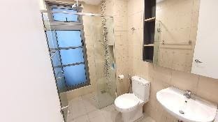Family Room 2R2B KLCC View 500mMRT Bukit Bintang Apartment in Federal Territory of Kuala Lumpur