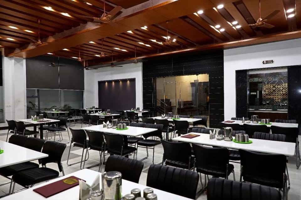 BOOMS RESIDENCY Hotel in Tamil Nadu