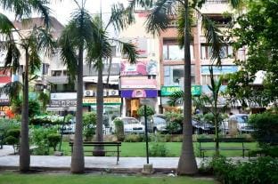 BluO Studio - Defence Colony - BathTub, Kitchen. Apartment in New Delhi