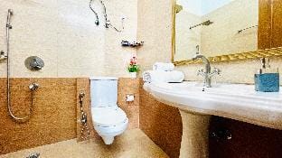 BluO 1BHK Defence Colony Market - Lift, Balcony. Apartment in New Delhi