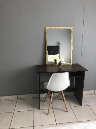The Menlyn Comfort Apartment in Pretoria