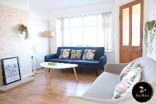 Bee Stays - Ambleside House Vacation rental in Warrington