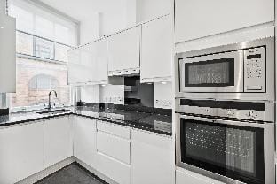 Hububb Luxury Harrods One Apartment in City of Westminster