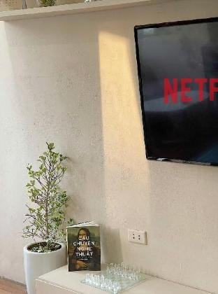 Super King Bed-Old Quarter-Bright-Spacious-Center Apartment in Hanoi