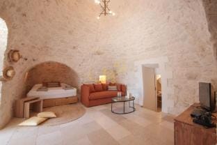 TD Trulli Chiara Tastefully Decorated Trulli with Pool Apartment in Province of Taranto