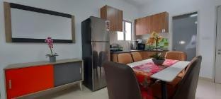 KLIA Alanis Residence Luxury Condo Free Park wi-fi Apartment in Selangor, Malaysia