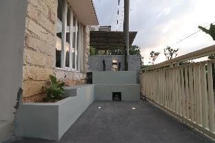 Villa Ashiya Private Pool | Balcony and Karaoke Vacation rental in Batu
