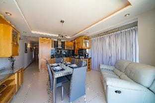 Seafront Apartment - Del Mar Apartment Apartment in Malta