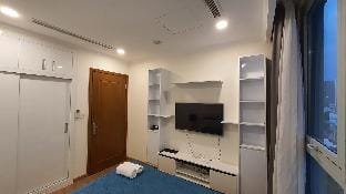 Cherry Homeapart 3- Vinhomes Central Park Apartment in Ho Chi Minh City