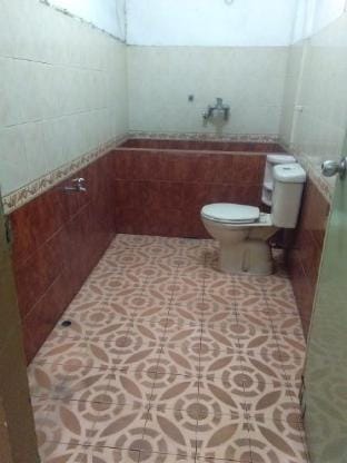 Jakarta 8B Homestay (Khusus Putri / Female Only) Vacation rental in East Java