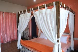 yolo 1777 Vacation rental in Gujarat