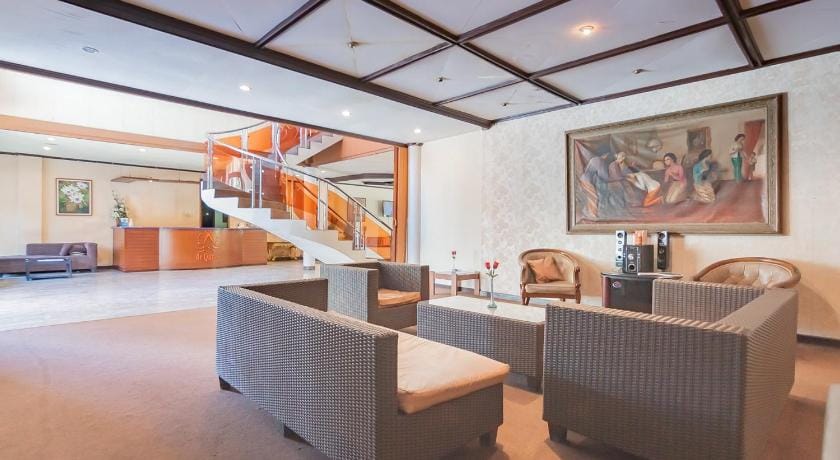 Dequr Hotel Dipati Ukur Mitra RedDoorz Hotel in Bandung