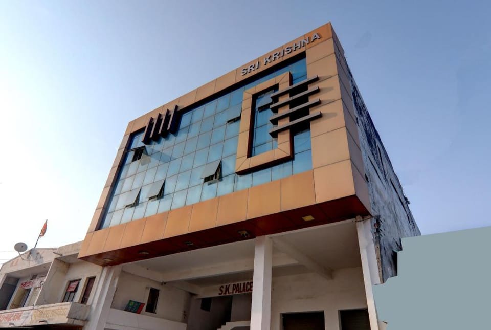 Hotel O Sri Krishna Palace Hotel in Lucknow
