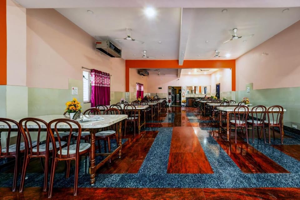 Hotel O by OYO Raj Munmun Hotel Hotel in West Bengal