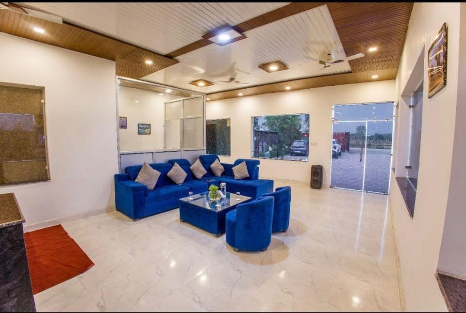 Corbett Jungle Breeze Resort Hotel in Uttarakhand