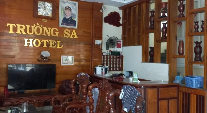 Trường Sa Hotel Cửa Lò Beach Hotel in Laos